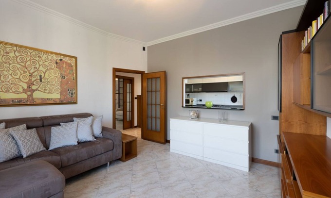 Chiesa Rossa Apartment | Confortevole Trilocale Chiesa Rossa - Mirable PM