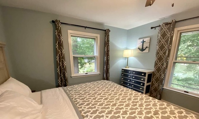 Reedville House | Connected & Relaxed @ Lone Pine Cove! Waterfront!