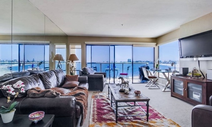 Crown Point Condo | Connie`s Riviera Villa: On the Sand, Balcony+Bikes