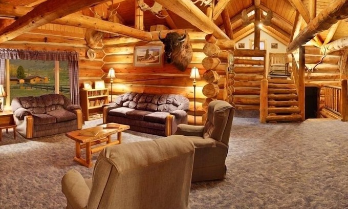 Gardiner Cabin | Considering a Yellowstone destination wedding? We might be just the place!
