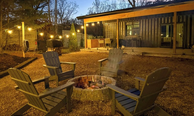 Knoxville Cottage | Container Cottage Between Knoxville & Sevierville!