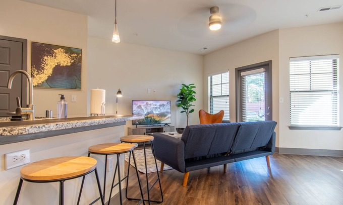 Hurstbourne Apartment | Contemporary 1BR Suite | Pool, Parking + Gym D