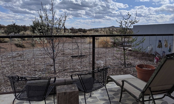 La Cienaga Cottage | Contemporary 2 br close to town, w/views and hiking to high desert behind house