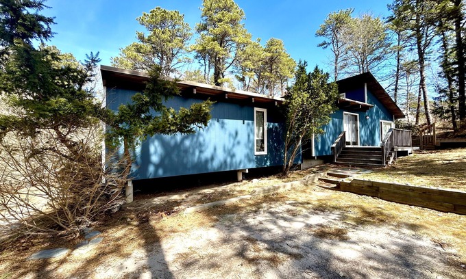 Wellfleet House | Contemporary 3 bdrm house, walk to village, close to ocean and ponds