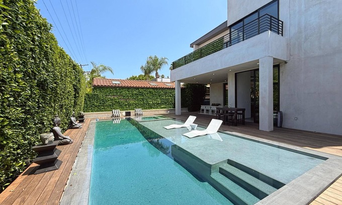 Fairfax District House | Contemporary 5Br 6 Ba with Rooftop Deck, Infinity Pool, and Game Room