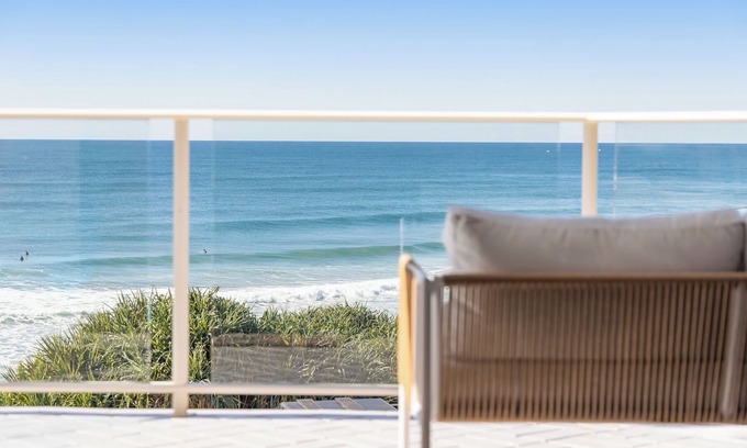 Coolum Beach Apartment | Contemporary beachfront apartment with breathtaking panoramic ocean views.