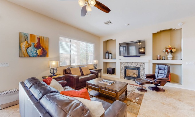 Rancho Vistoso House | Contemporary & comfortable home with a pool, WiFi, washer/dryer & central air-conditioning