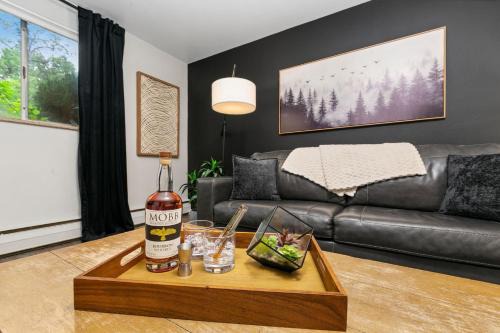 Old Town Apartment | Contemporary condo in the heart of Old Town