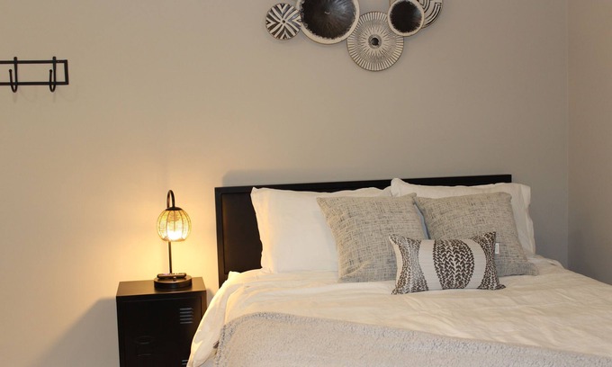 Gunter Afs Condo | Contemporary Condo