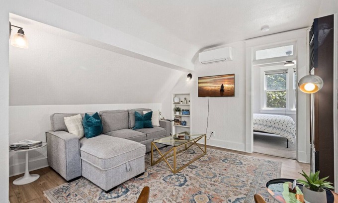 Old Town Apartment | Contemporary Craftsman Steps to Old Town