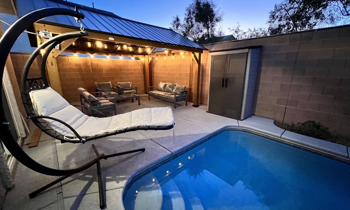 Enterprise House | Contemporary Family & Business Friendly House with Pool