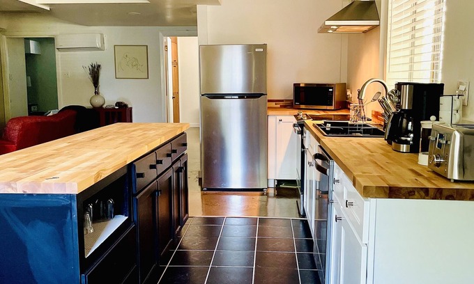 Durham Condo | Contemporary Garden Apartment. Close to Downtown.