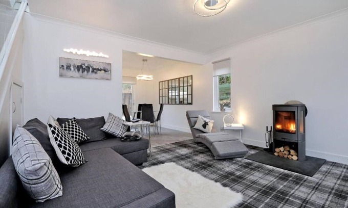 Fort William House | Contemporary HIGHLAND HOUSE close to town and Ben Nevis