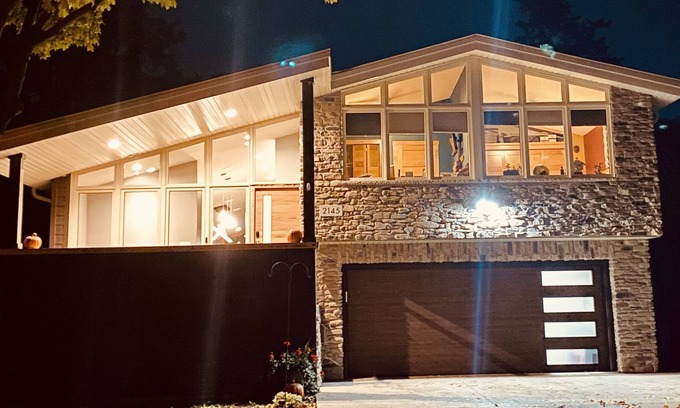 Madison House | Contemporary Home Close to Camp Randall Stadium