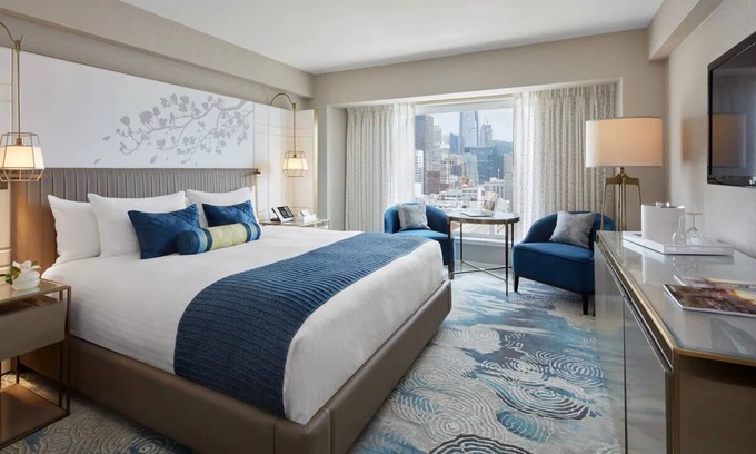 Union Square Hotel | Contemporary Hotel with Iconic SF Landmarks Mere Steps Away!