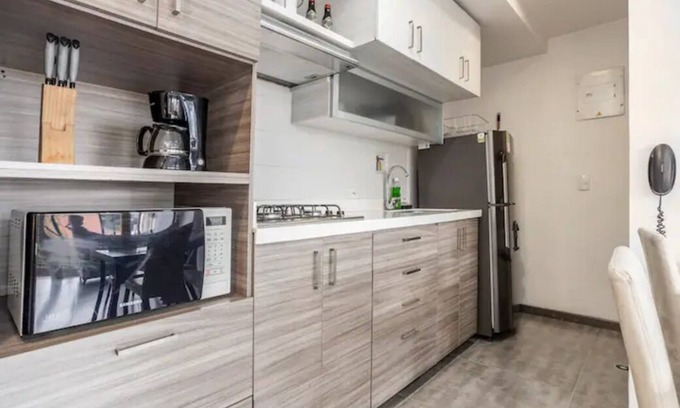 Suramericana Apartment | Contemporary Loft, One room, Central, near the Metro.