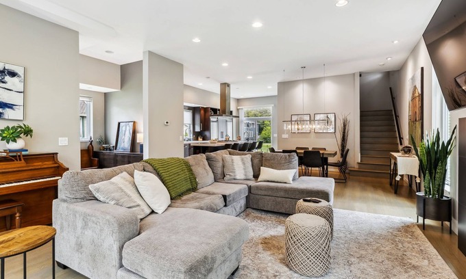 Tremont House | Contemporary Luxe Living I Pet + Baby Friendly