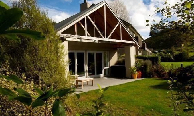 Lake Okareka Cottage | Contemporary relaxed Cottage on 100 acres