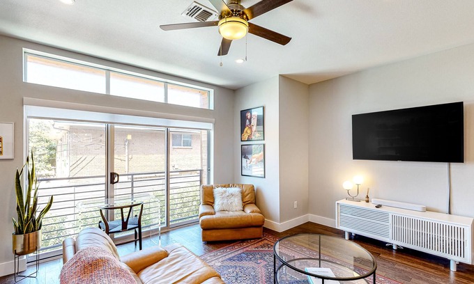 Government Hill House | Contemporary Townhouse with Fast WiFi, Central AC, Washer/Dryer, and Gas Grill