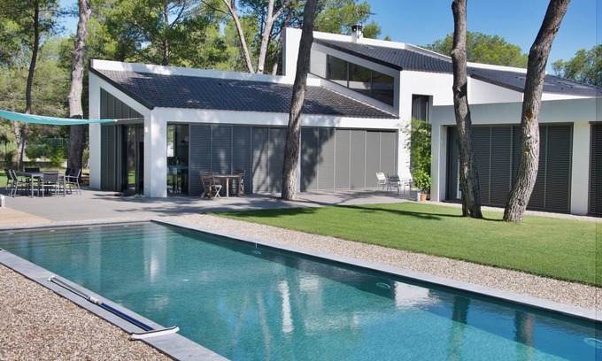 Lambesc Villa | CONTEMPORARY VILLA 280m² near Aix en Provence