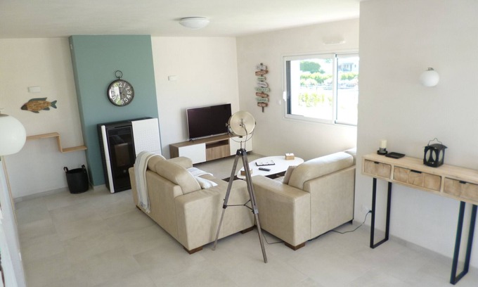 Loctudy Villa | Contemporary villa 350 metres from the beach