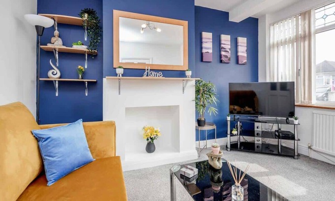 Luton Apartment | Contractors | Long Stays Free parking | Fast Wifi