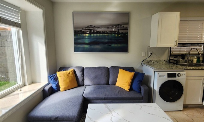 Renfrew-Collingwood House | Convenient 2BR Suite - Easy Walk to Skytrain