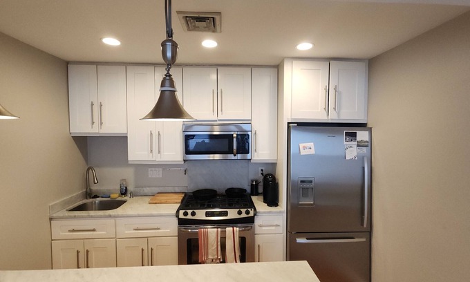 Columbus Park - Andrew Square Condo | Convenient and Charming 2-bedroom condo with Private Parking, in South Boston