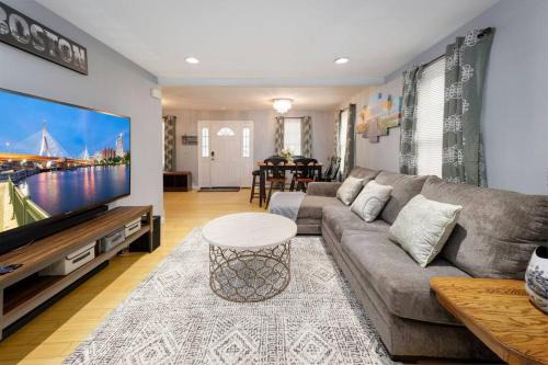 Braintree House | Convenient Braintree Home - 3 Bedroom Sleeps 8