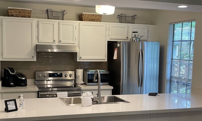 Mandeville Condo | Convenient condo living!