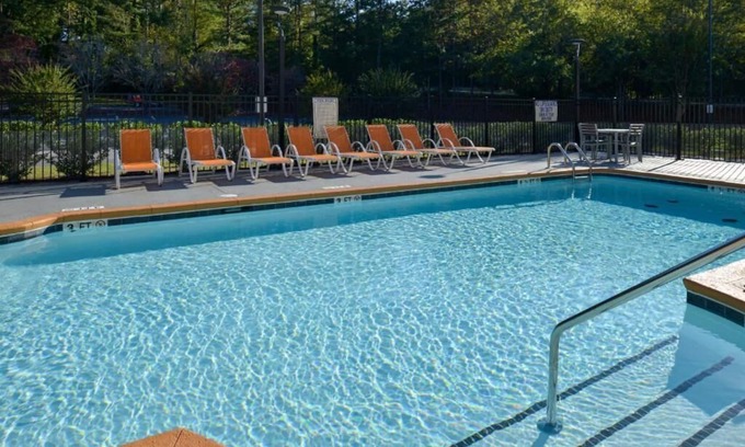 Clemson Hotel | Convenient Stay near Downtown Pendleton - Perfect for Business Travelers