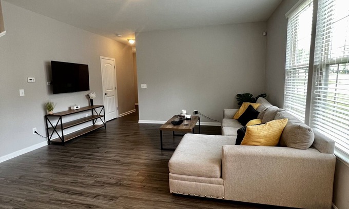Southeast Raleigh House | Conveniently located, cozy, modern townhome.