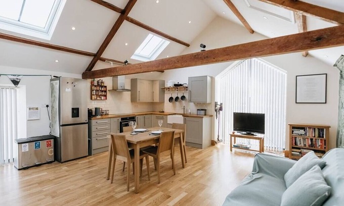 Welton Apartment | Converted 1 Bed Barn close to the National Park