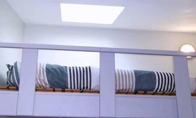 Lens Apartment | Cook 1