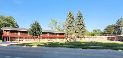 Two Rivers Hotel | Cool City Motel