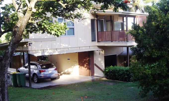 Rainbow Beach House | Cool, Comfortable Beach Holiday Home