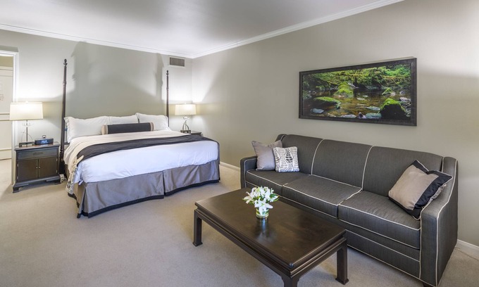 North Dallas Apartment | Cooper Hotel Conference Center & Spa