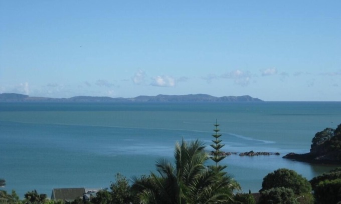 Coopers Beach House | Coopers Beach house with stunning views over Doubtless Bay