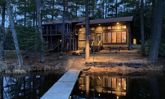 Mellen Cottage | Copper Falls Cottage, Lake Front in Copper Falls State Park