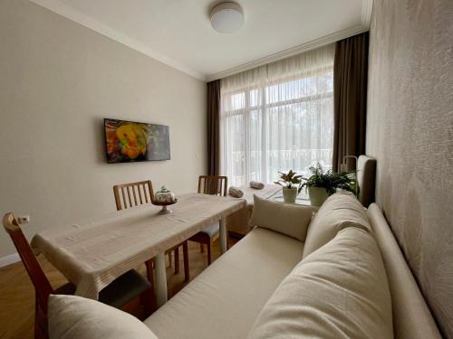 Varna Apartment | Coral Bay Studio