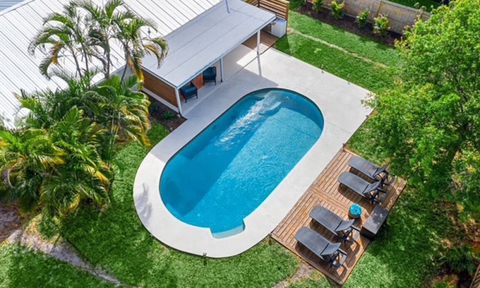 Vero Beach South House | Coral Cottage - Private Oasis with Heated Saltwater Pool