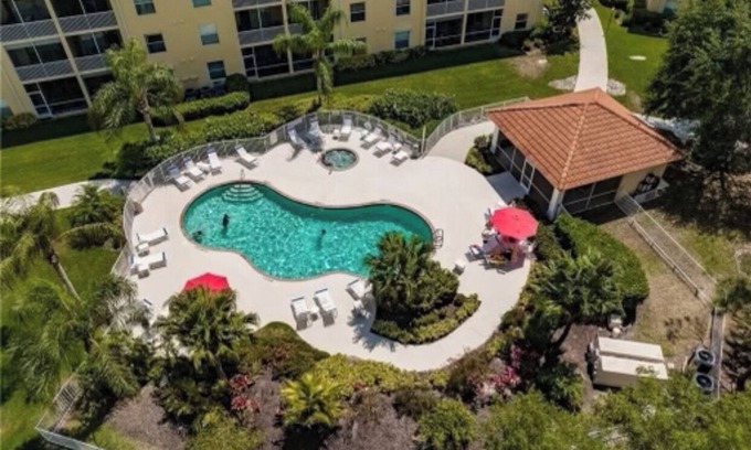 Ole Condo | Coral Falls Lely-2bed-2bath South Naples-1st Floor