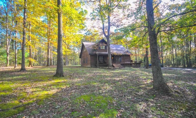 Ohiopyle Cabin | Corey Cabin | 3BR 2BA, Fireplace, Hot Tub, Close to Ohiopyle!