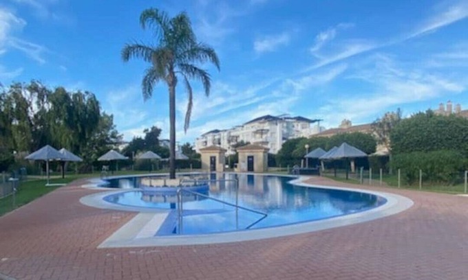 Rota House | Corner single-family home with magnificent views