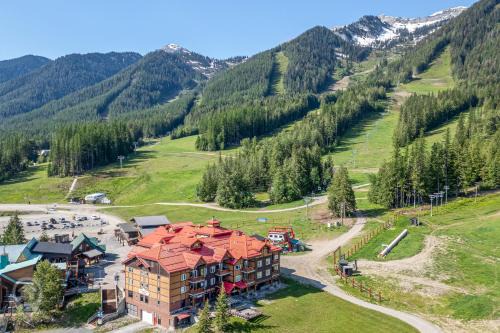 East Kootenay Apartment | Cornerstone Lodge by StayIn