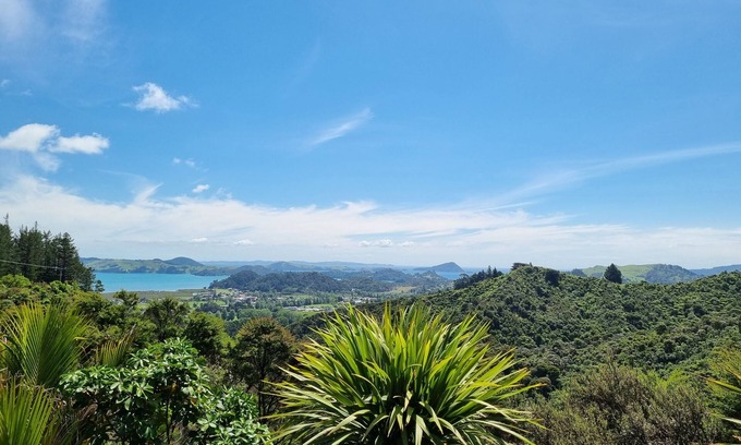 Coromandel House | Coromandel Pole House - Elevated Views/Secluded/Internet/Apple TV/Bush Surrounds