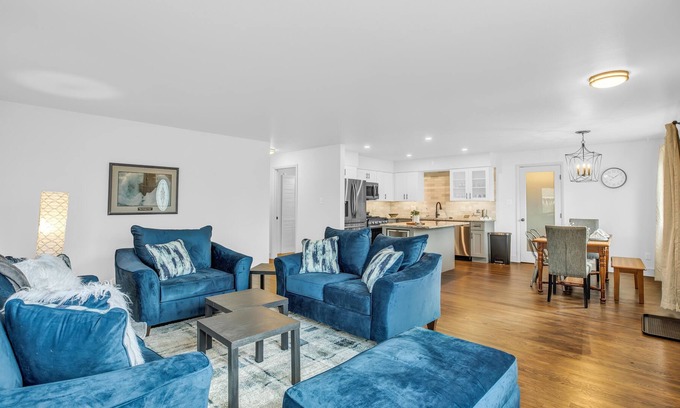 Longmont House | Corporate Flexible Home Stay