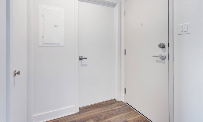 Brossard Apartment | Corporate Stays | Lumeo | Spacious Bright 2BR
