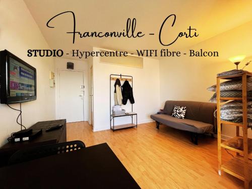 Franconville Apartment | Corti - Studio Hypercentre - Grand Balcon - Fibre #SirDest