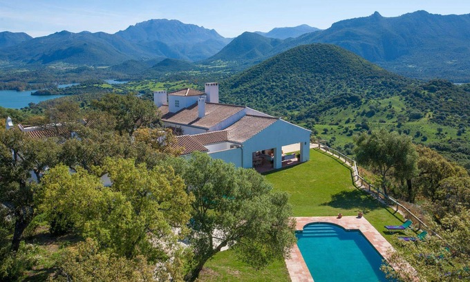 Arcos de la Frontera Villa | Cortijo Alcornocosa - Four Bedroom Villa, Sleeps 8
